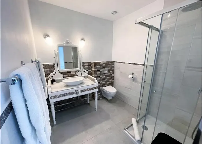 Casa Luz - Entire With Private Pool & Sun Terrace