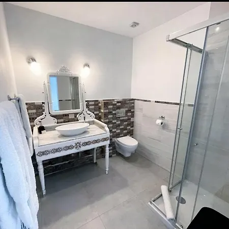 Casa Luz - Entire With Private Pool & Sun Terrace
