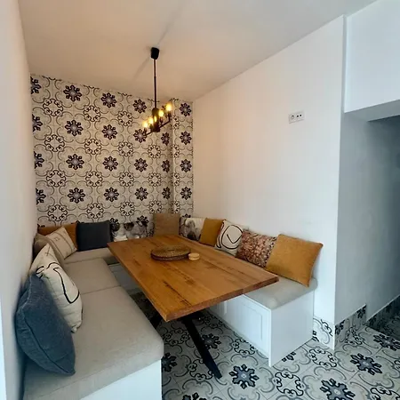 Holiday home Casa Luz - Entire With Private Pool & Sun Terrace